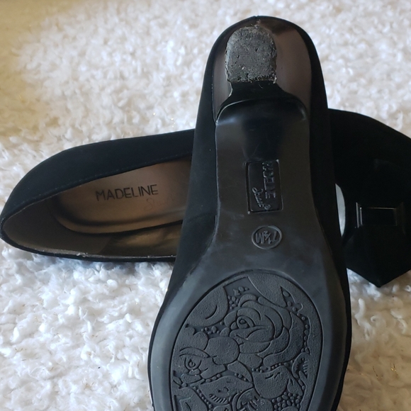 Black pumps - Picture 3 of 3